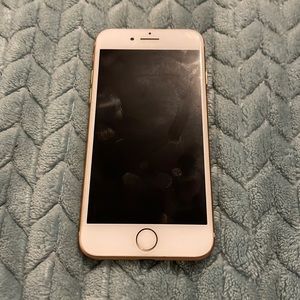 Rose Gold iPhone 8 64 GB